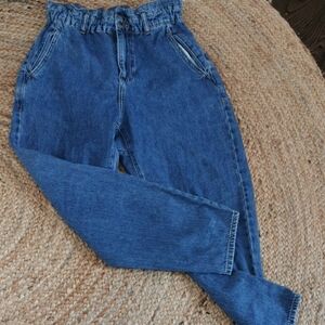Zara bohochic paperbag high waisted jeans. Size 6.
